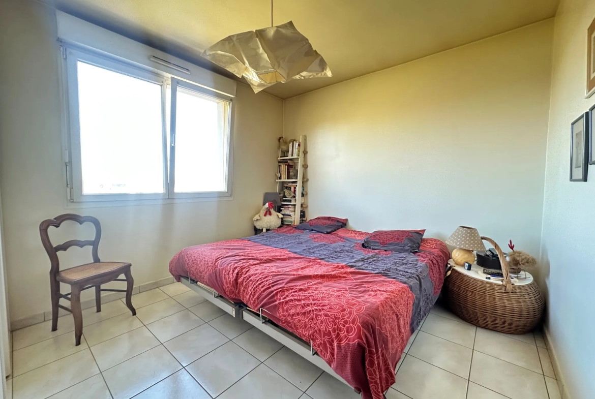 Appartement T4 avec terrasse à Grand-Charmont - Résidence récente 