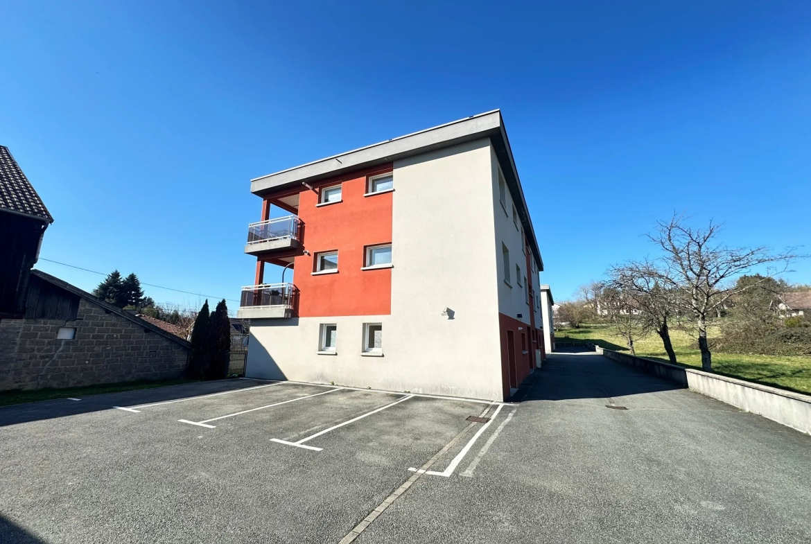 Appartement T4 avec terrasse à Grand-Charmont - Résidence récente 