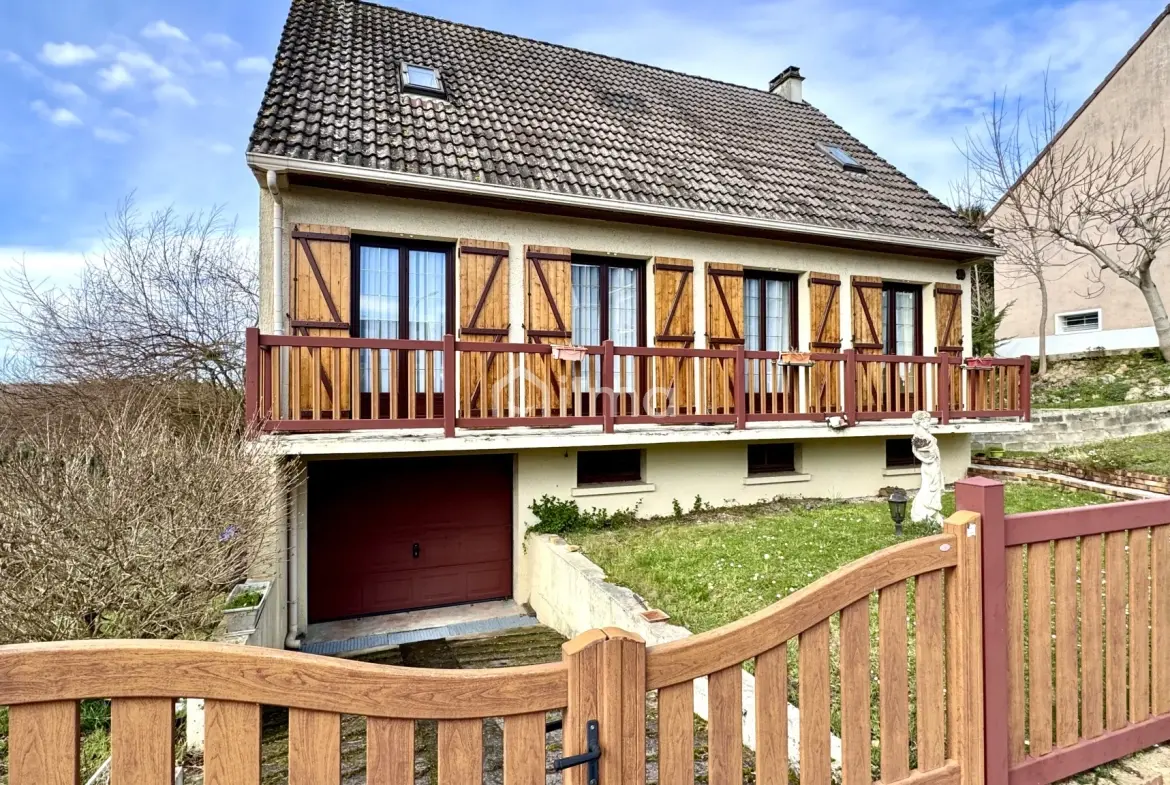 Maison 133 m2 à vendre à Crouy-sur-Ourcq avec vue village et terrain spacieux 