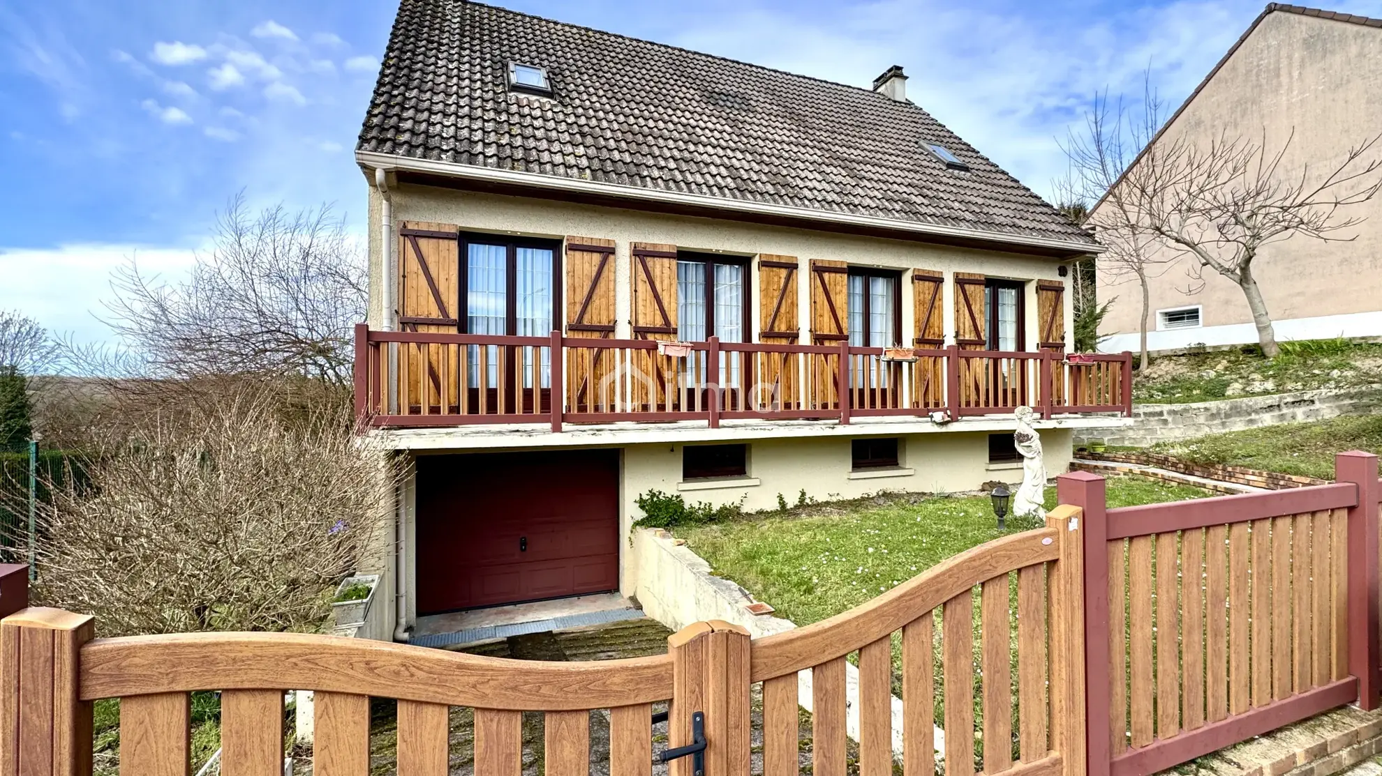 Maison 133 m2 à vendre à Crouy-sur-Ourcq avec vue village et terrain spacieux 