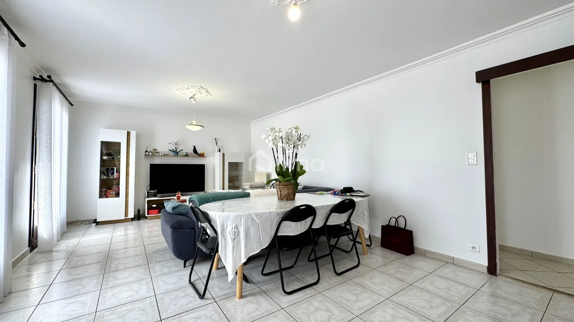 Maison 133 m2 à vendre à Crouy-sur-Ourcq avec vue village et terrain spacieux 