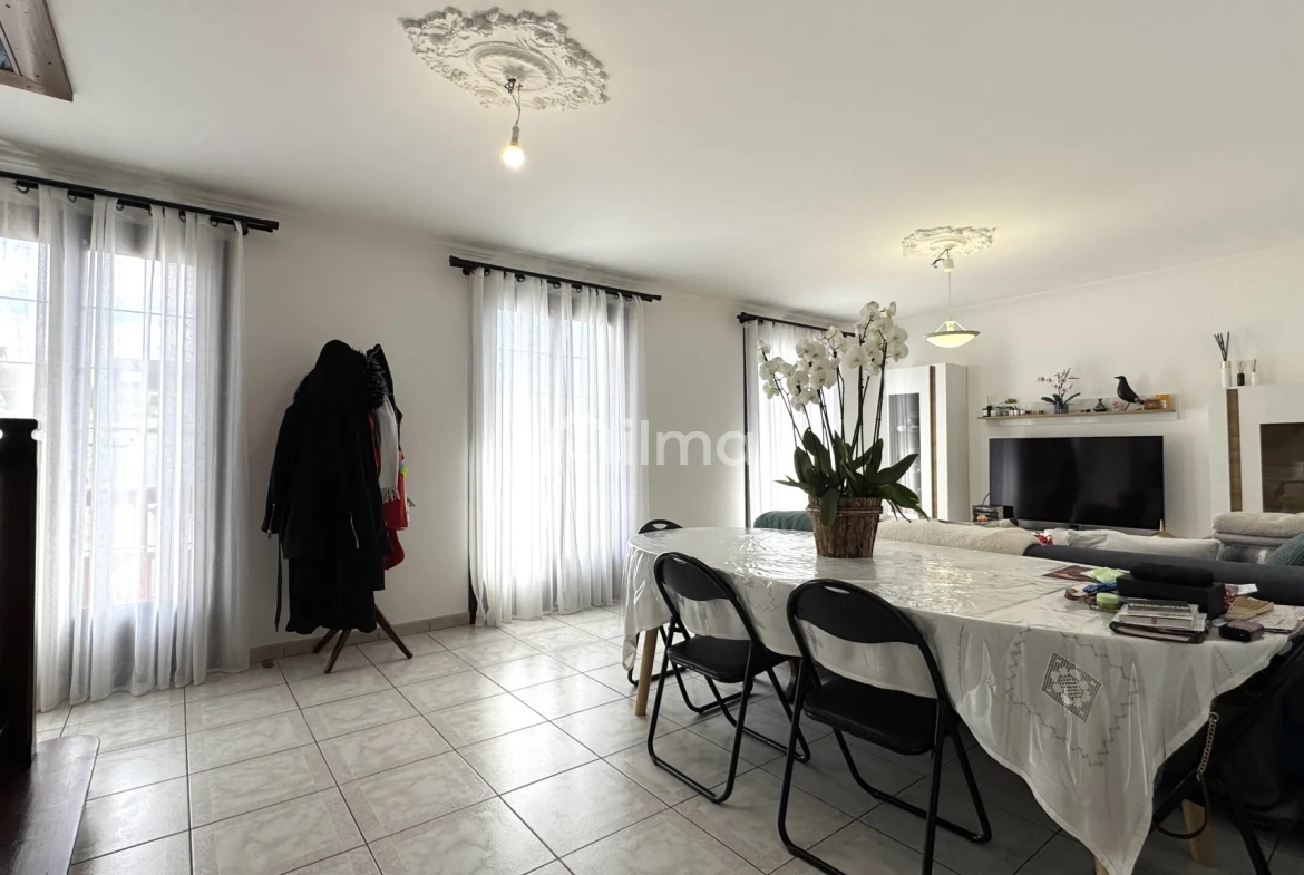 Maison 133 m2 à vendre à Crouy-sur-Ourcq avec vue village et terrain spacieux 