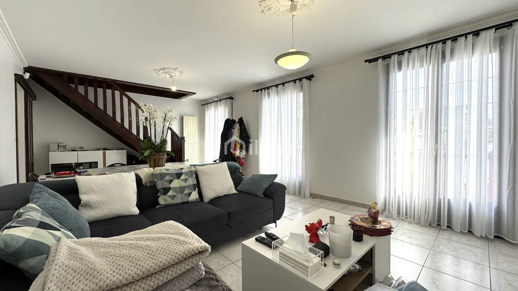 Maison 133 m2 à vendre à Crouy-sur-Ourcq avec vue village et terrain spacieux 
