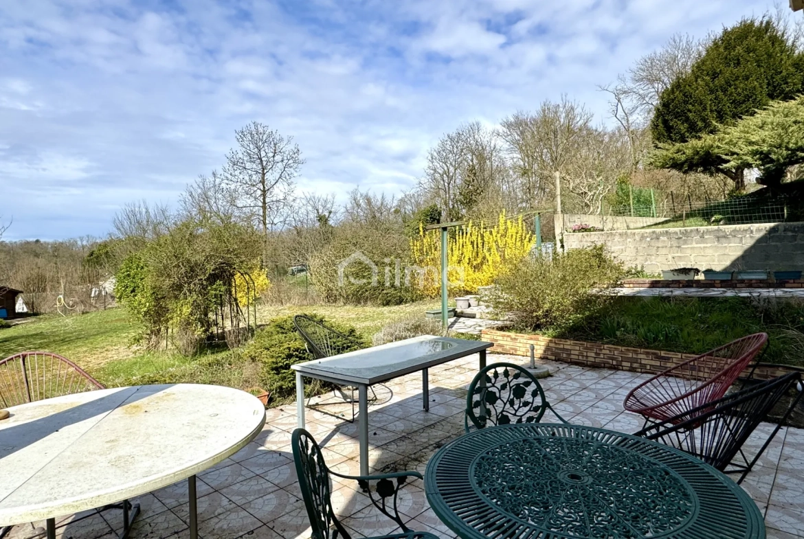 Maison 133 m2 à vendre à Crouy-sur-Ourcq avec vue village et terrain spacieux 
