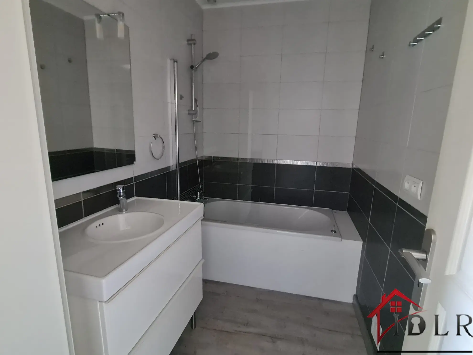 Maison de village rénovée de 78 m² avec terrasse à Chamouilley (52410) 