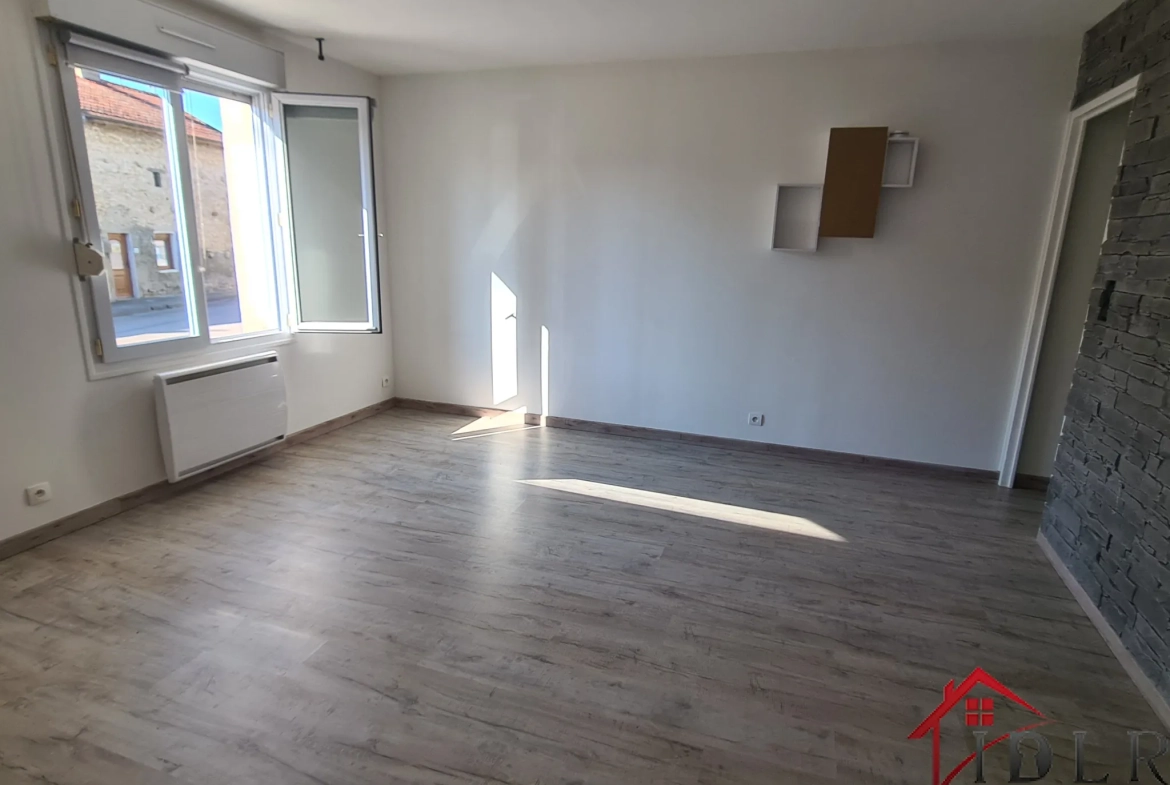 Maison de village rénovée de 78 m² avec terrasse à Chamouilley (52410) 