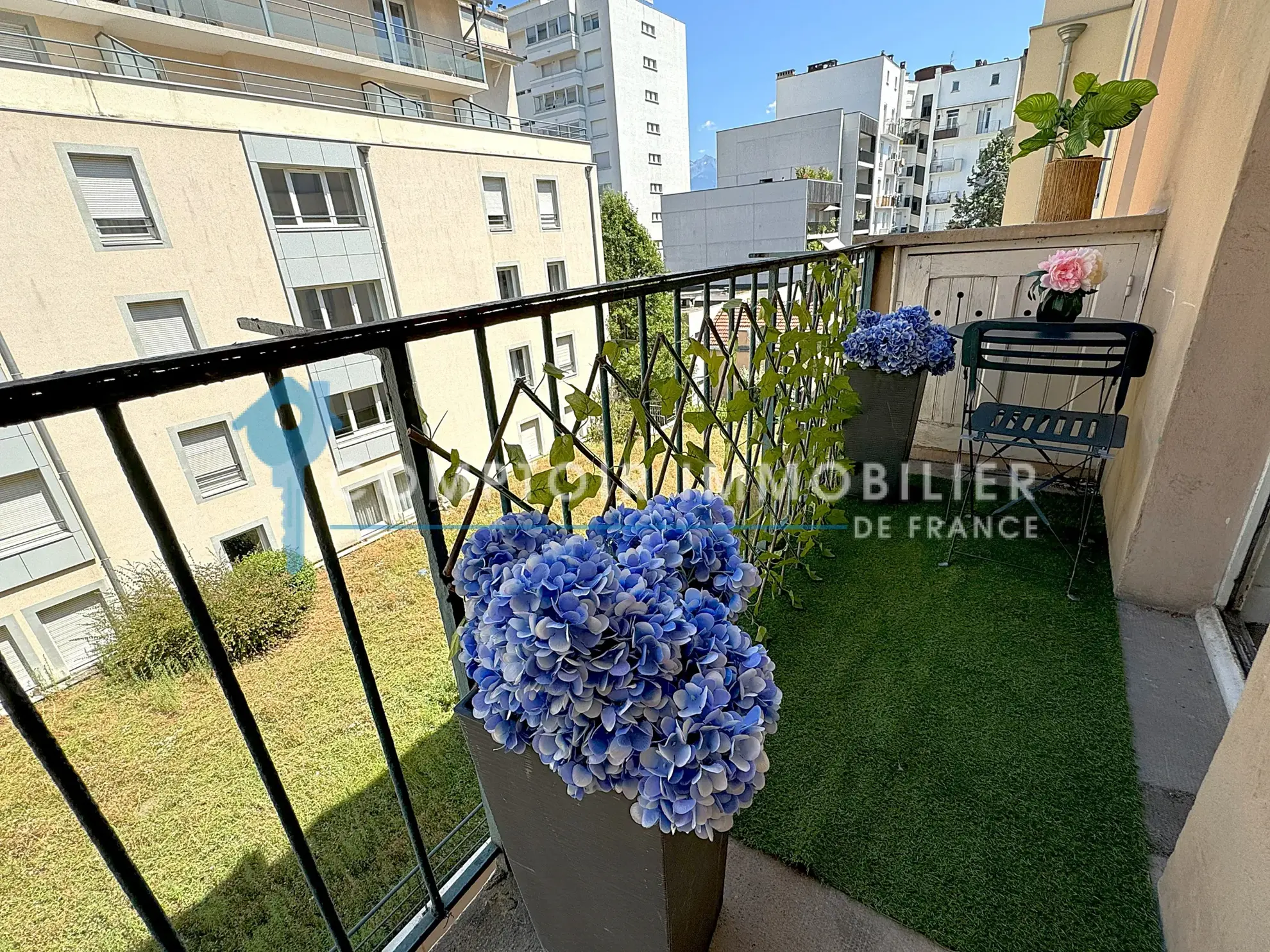 À vendre T2 lumineux de 50m² à Grenoble Championnet, idéal pour résidence ou investissement 