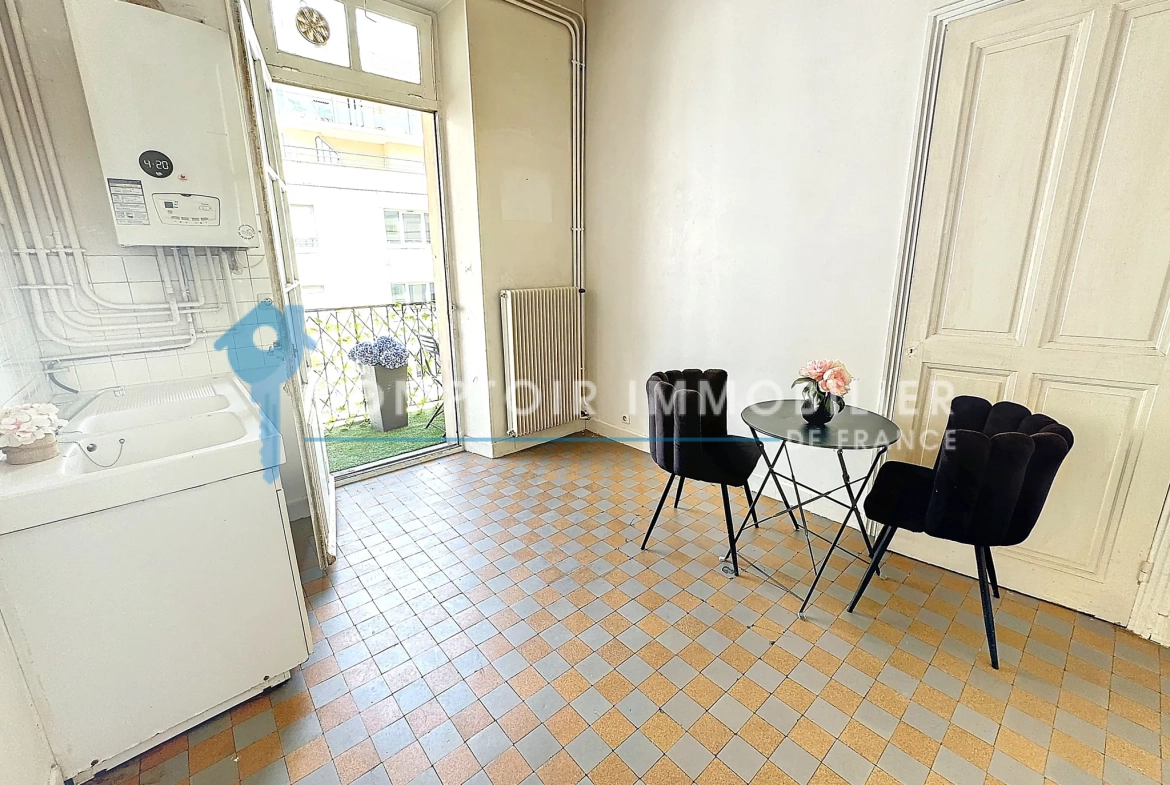 À vendre T2 lumineux de 50m² à Grenoble Championnet, idéal pour résidence ou investissement 