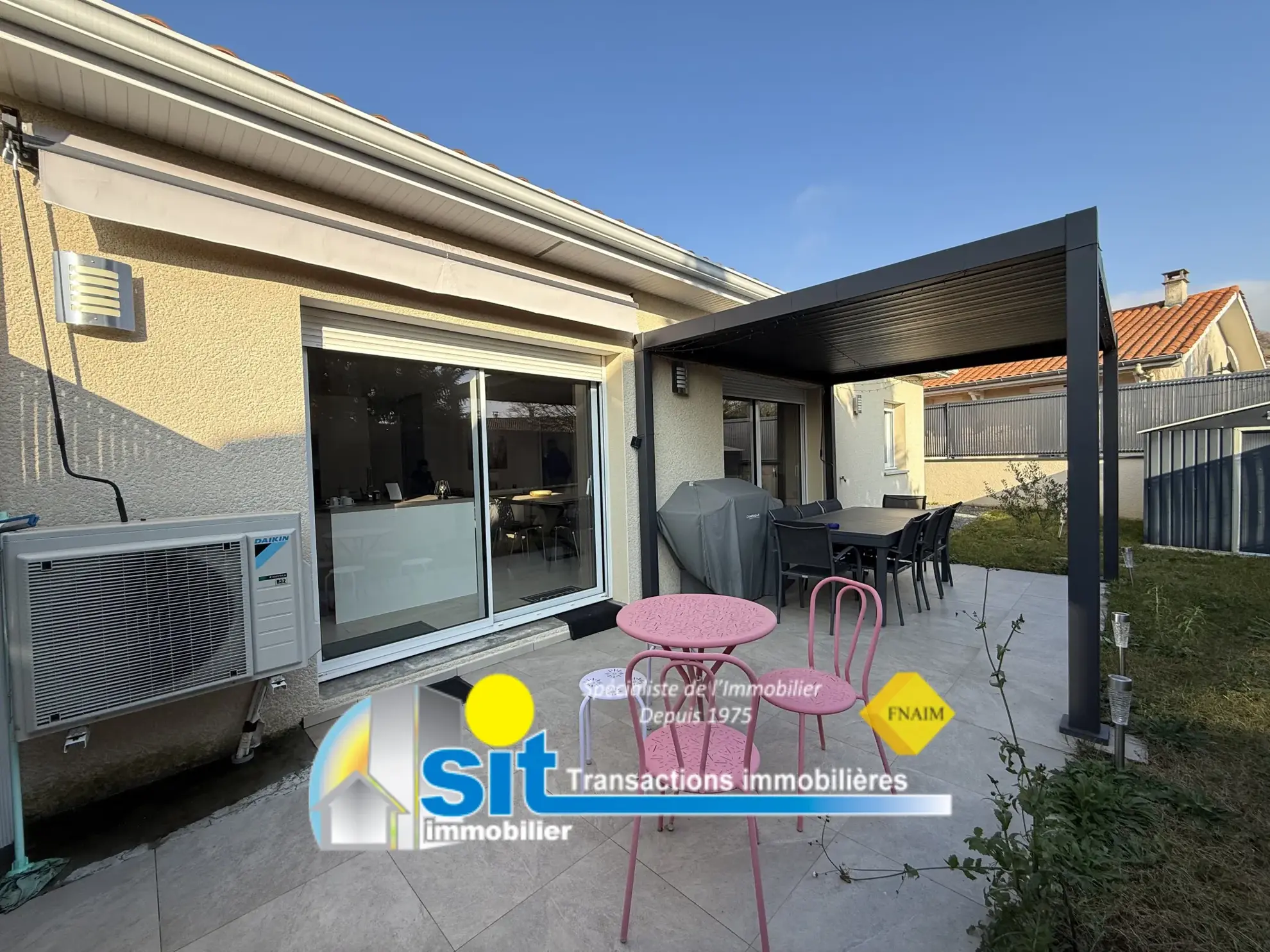 Villa moderne de plain-pied à Reventin-Vaugris avec terrasse et domotique 
