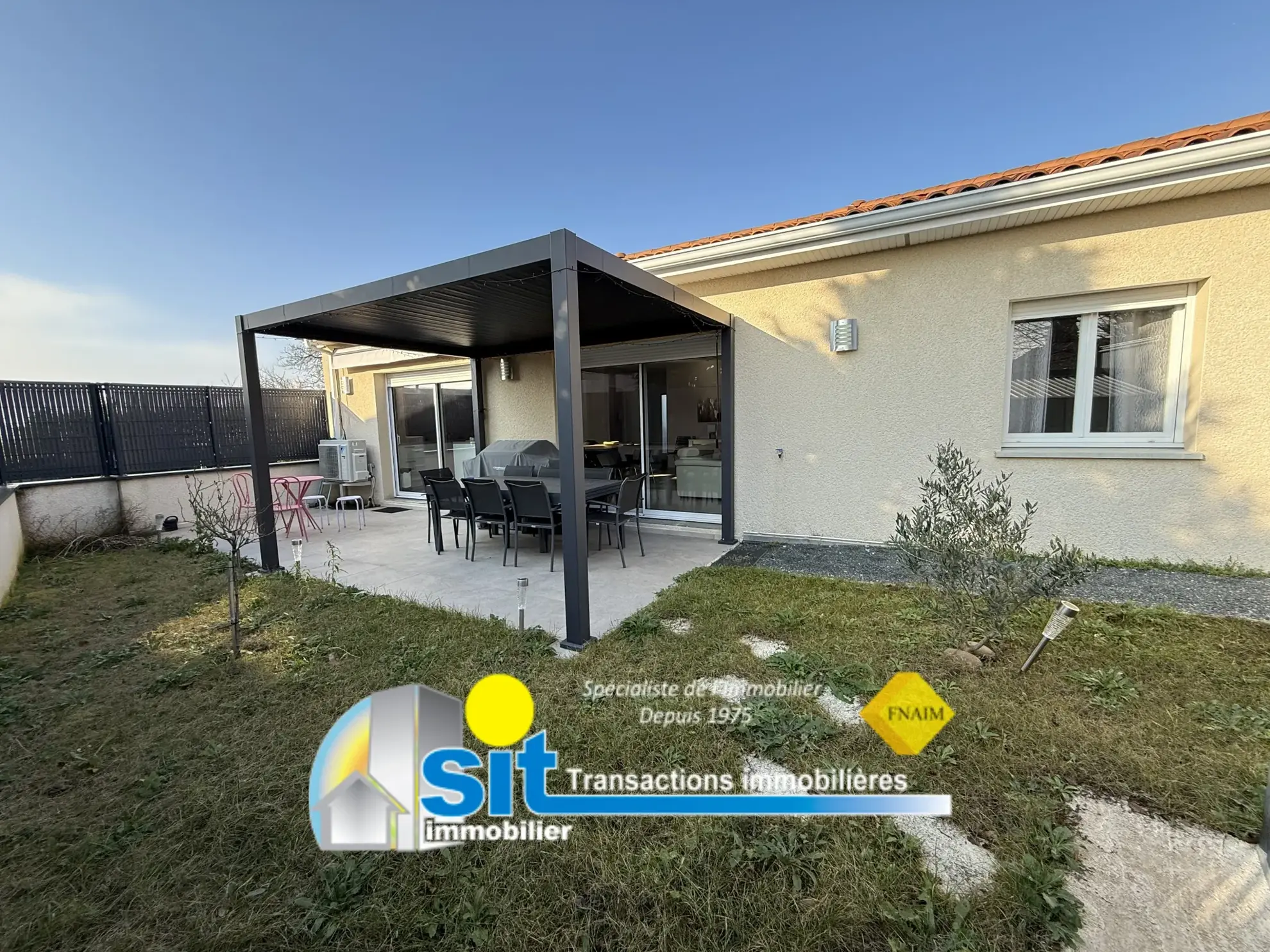 Villa moderne de plain-pied à Reventin-Vaugris avec terrasse et domotique 