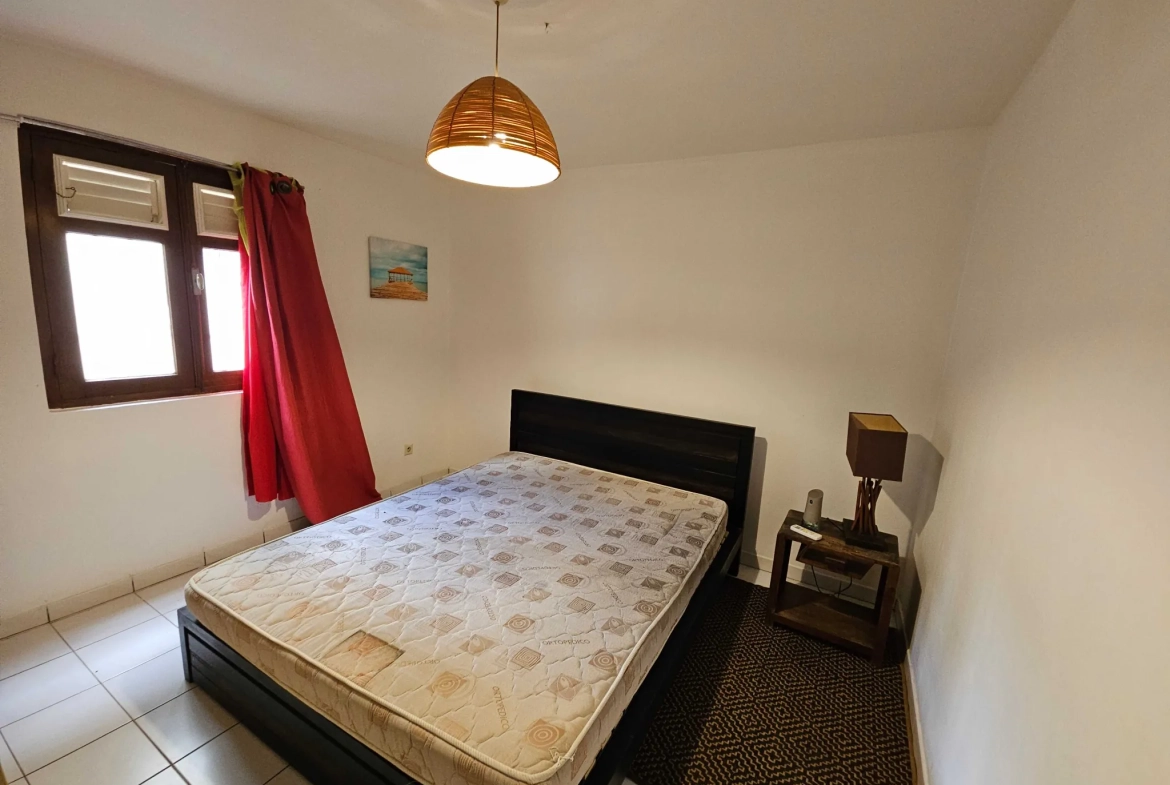 Appartement F2 climatisé et meublé au Diamant - Bon investissement 