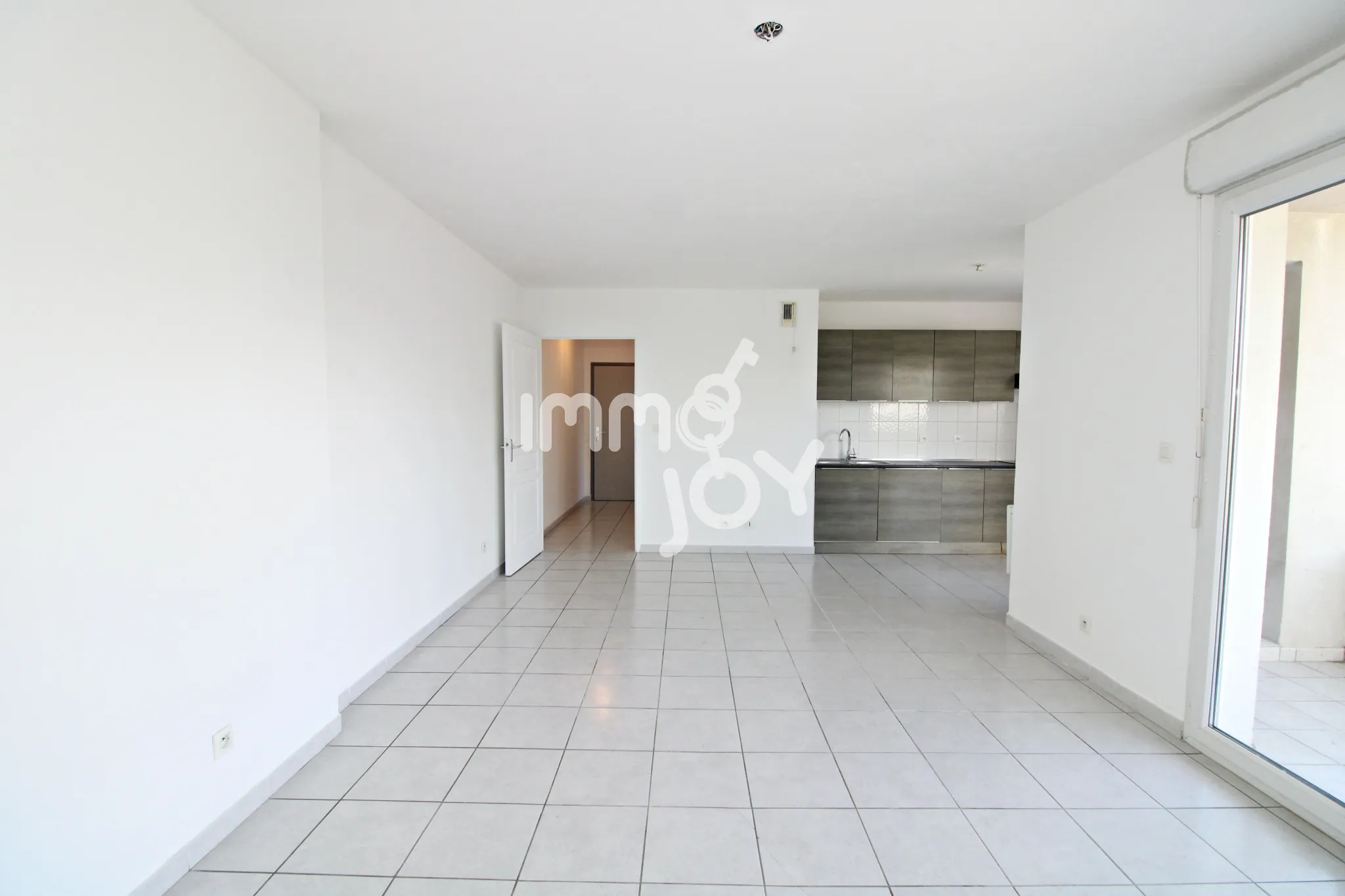 Appartement T3 en Vente à Béziers avec Terrasse et Parking 