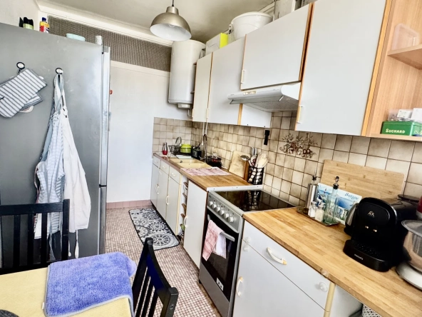 Appartement 4 pièces lumineux avec parking et cave à Mantes-la-Ville 