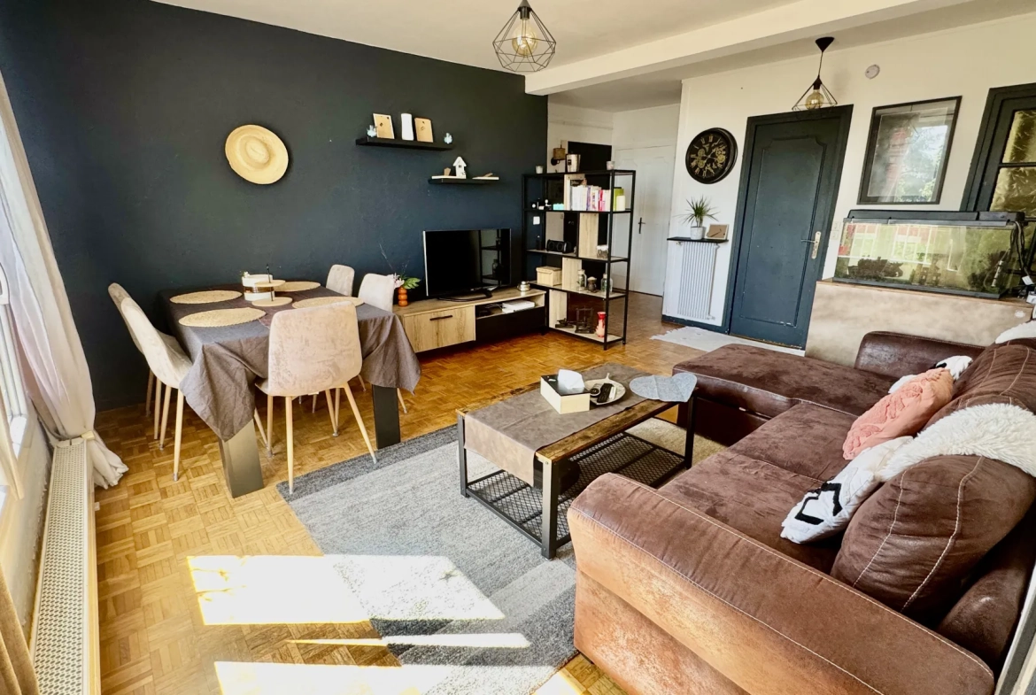 Appartement 4 pièces lumineux avec parking et cave à Mantes-la-Ville 