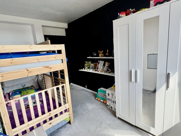 Appartement 4 pièces lumineux avec parking et cave à Mantes-la-Ville 