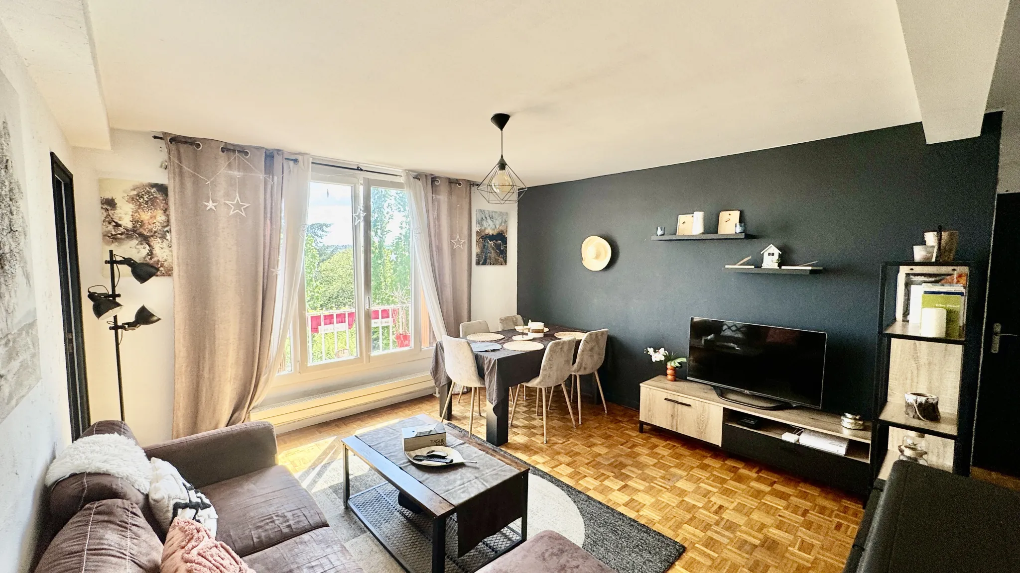 Appartement 4 pièces lumineux avec parking et cave à Mantes-la-Ville 