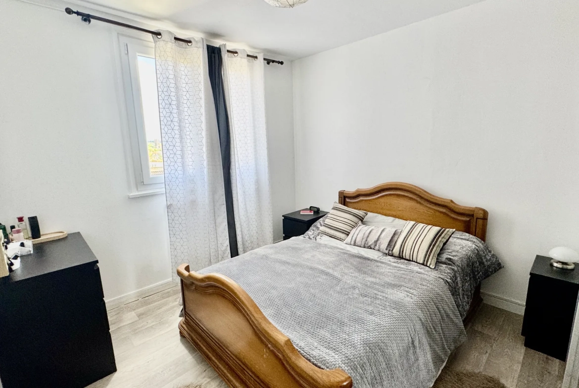 Appartement 4 pièces lumineux avec parking et cave à Mantes-la-Ville 