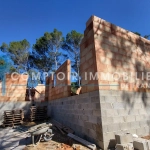 Villa de plain-pied de 138m² à Gaujac, terrain de 1995m² avec garage et abri, travaux en cours