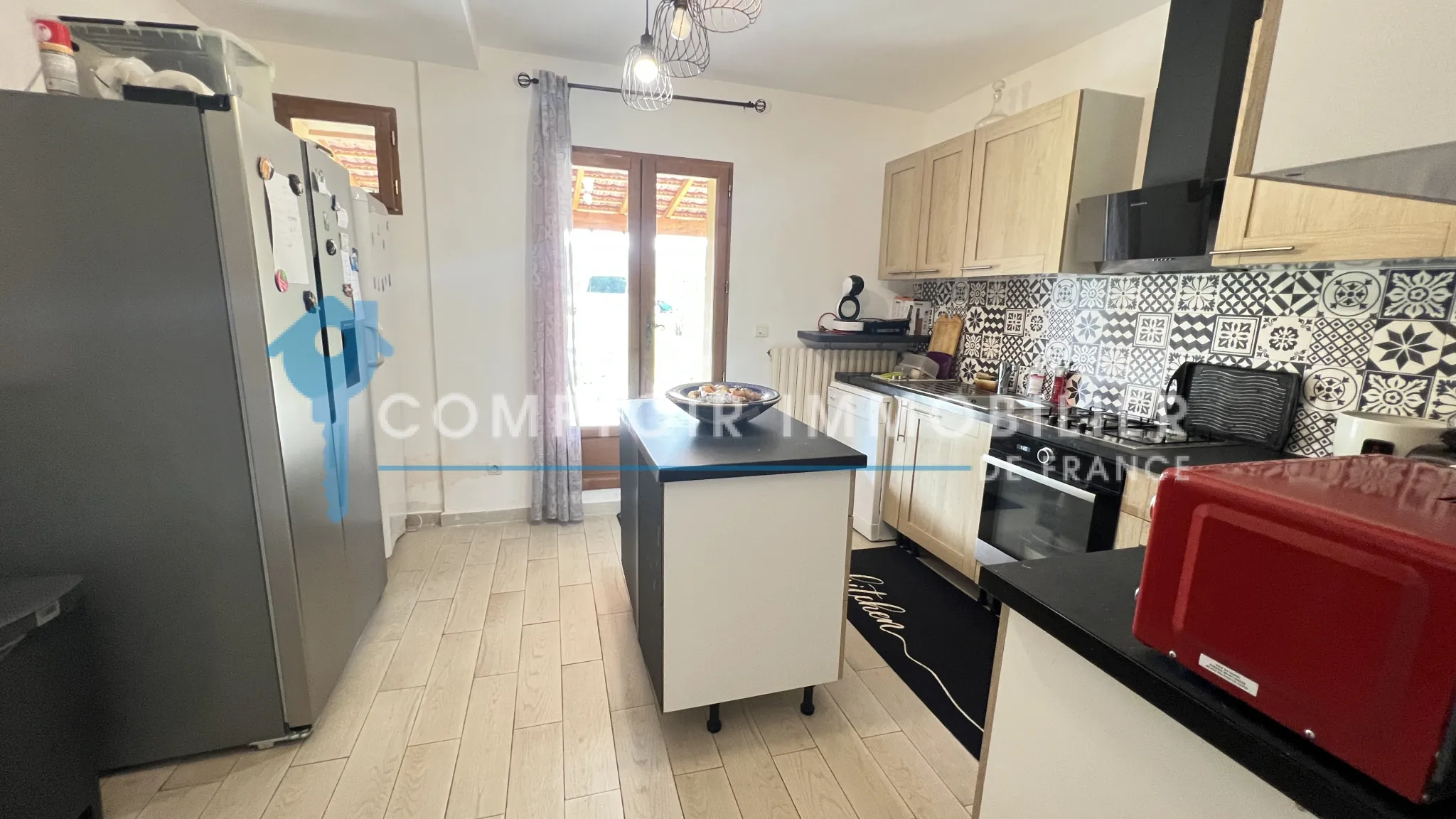 Charmante maison individuelle à Vayres-sur-Essonne avec terrasse et garage 