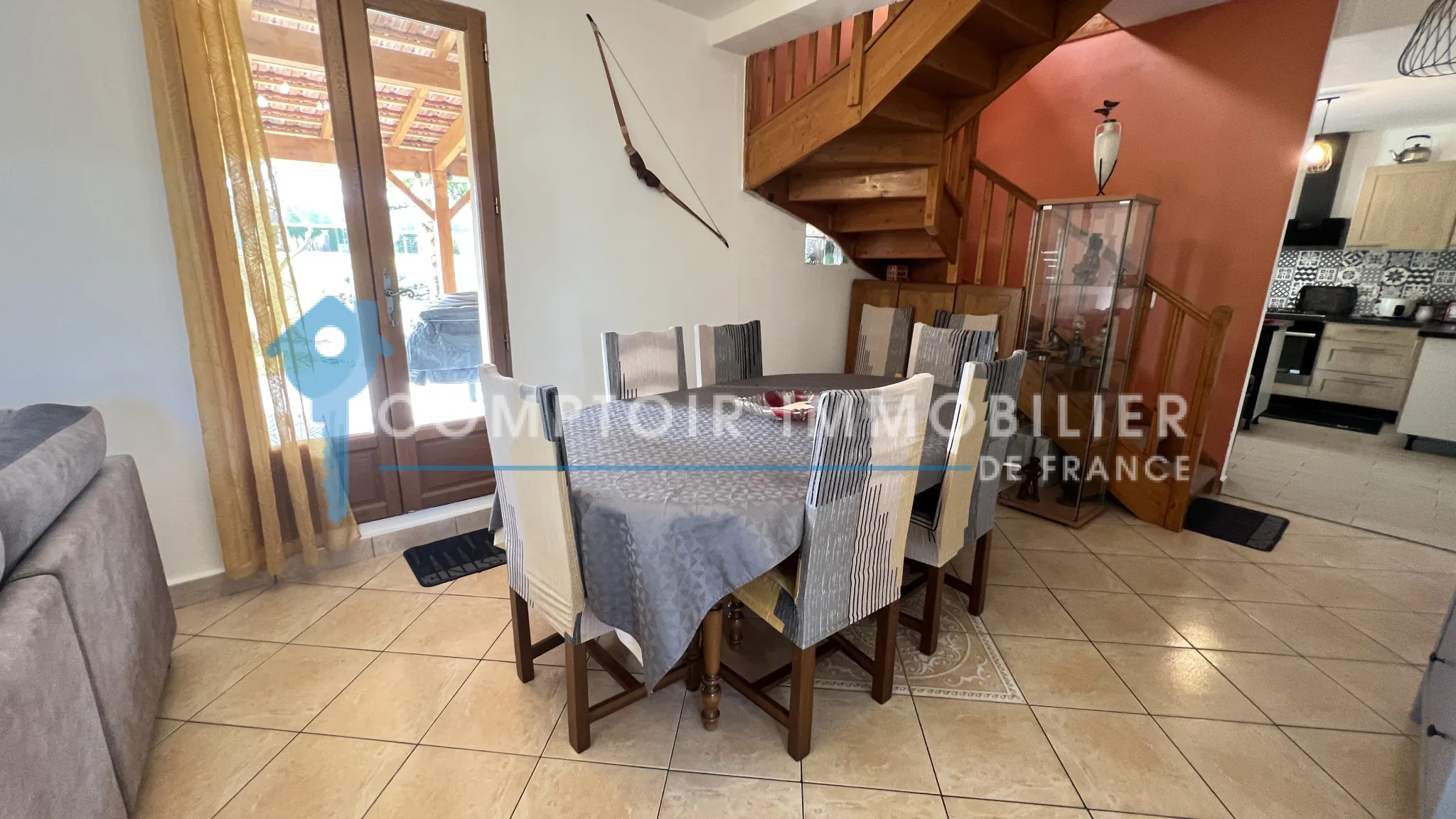 Charmante maison individuelle à Vayres-sur-Essonne avec terrasse et garage 