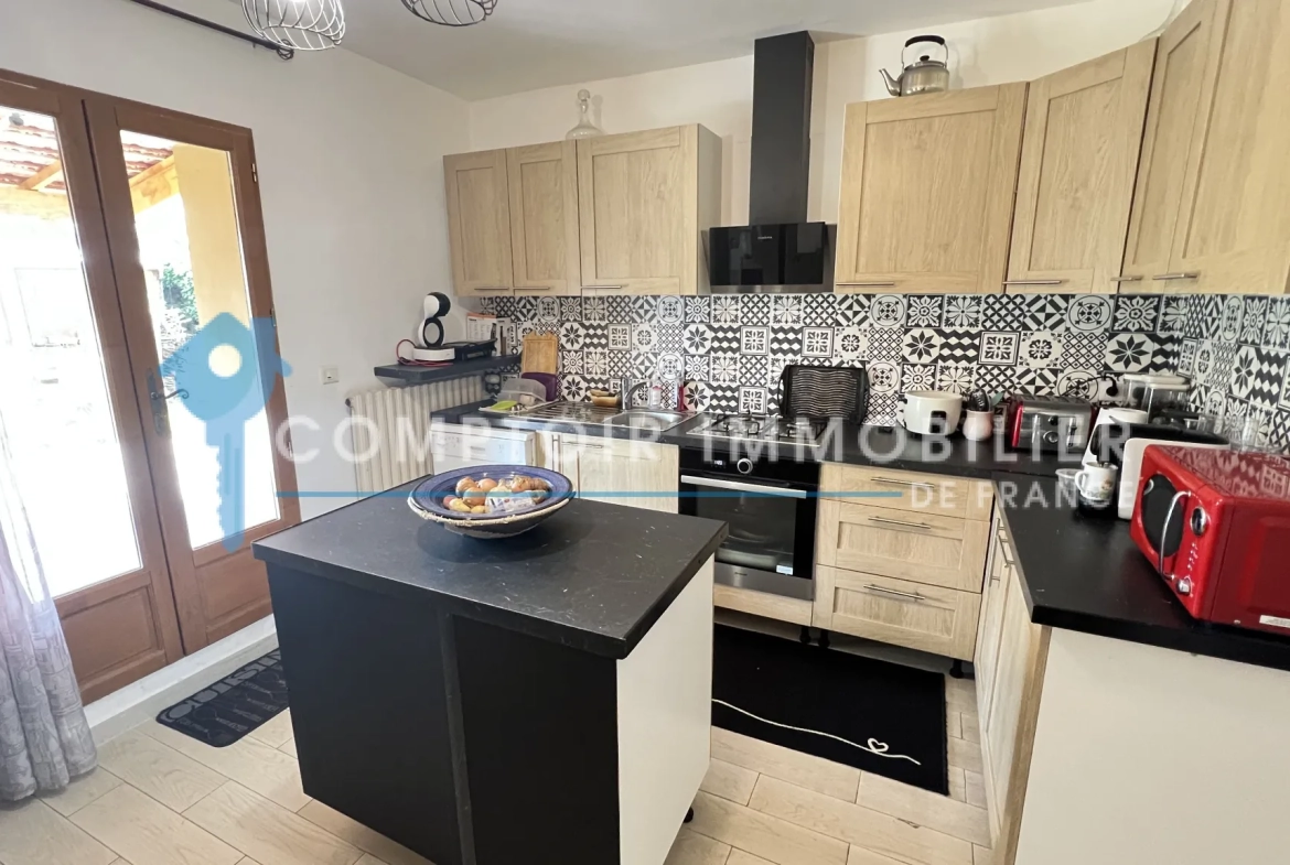 Charmante maison individuelle à Vayres-sur-Essonne avec terrasse et garage 