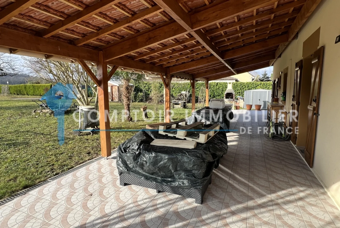 Charmante maison individuelle à Vayres-sur-Essonne avec terrasse et garage 