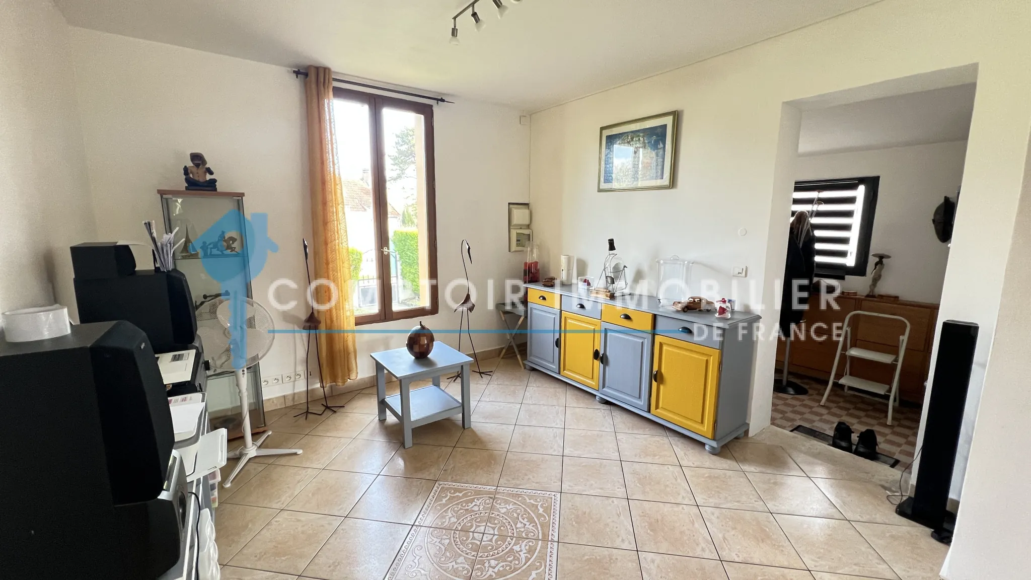 Charmante maison individuelle à Vayres-sur-Essonne avec terrasse et garage 