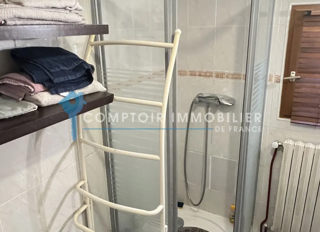 Charmante maison individuelle à Vayres-sur-Essonne avec terrasse et garage 