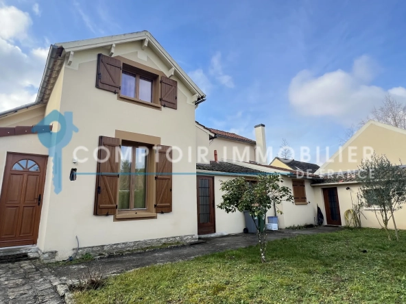 Charmante maison individuelle à Vayres-sur-Essonne avec terrasse et garage