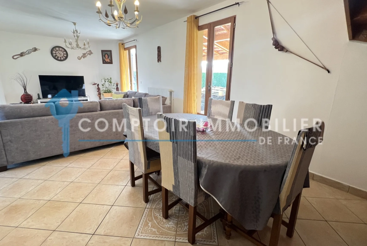 Charmante maison individuelle à Vayres-sur-Essonne avec terrasse et garage 