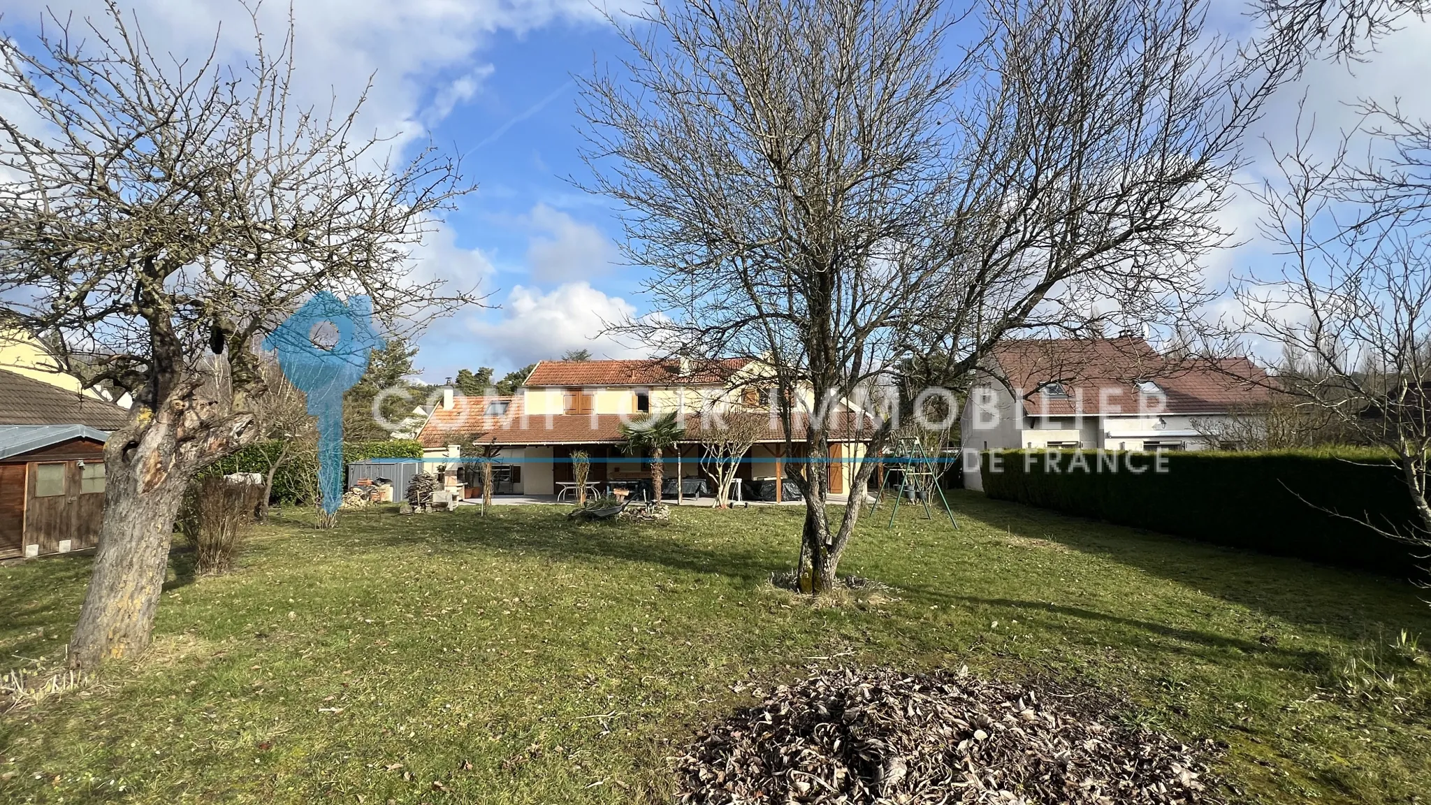 Charmante maison individuelle à Vayres-sur-Essonne avec terrasse et garage 