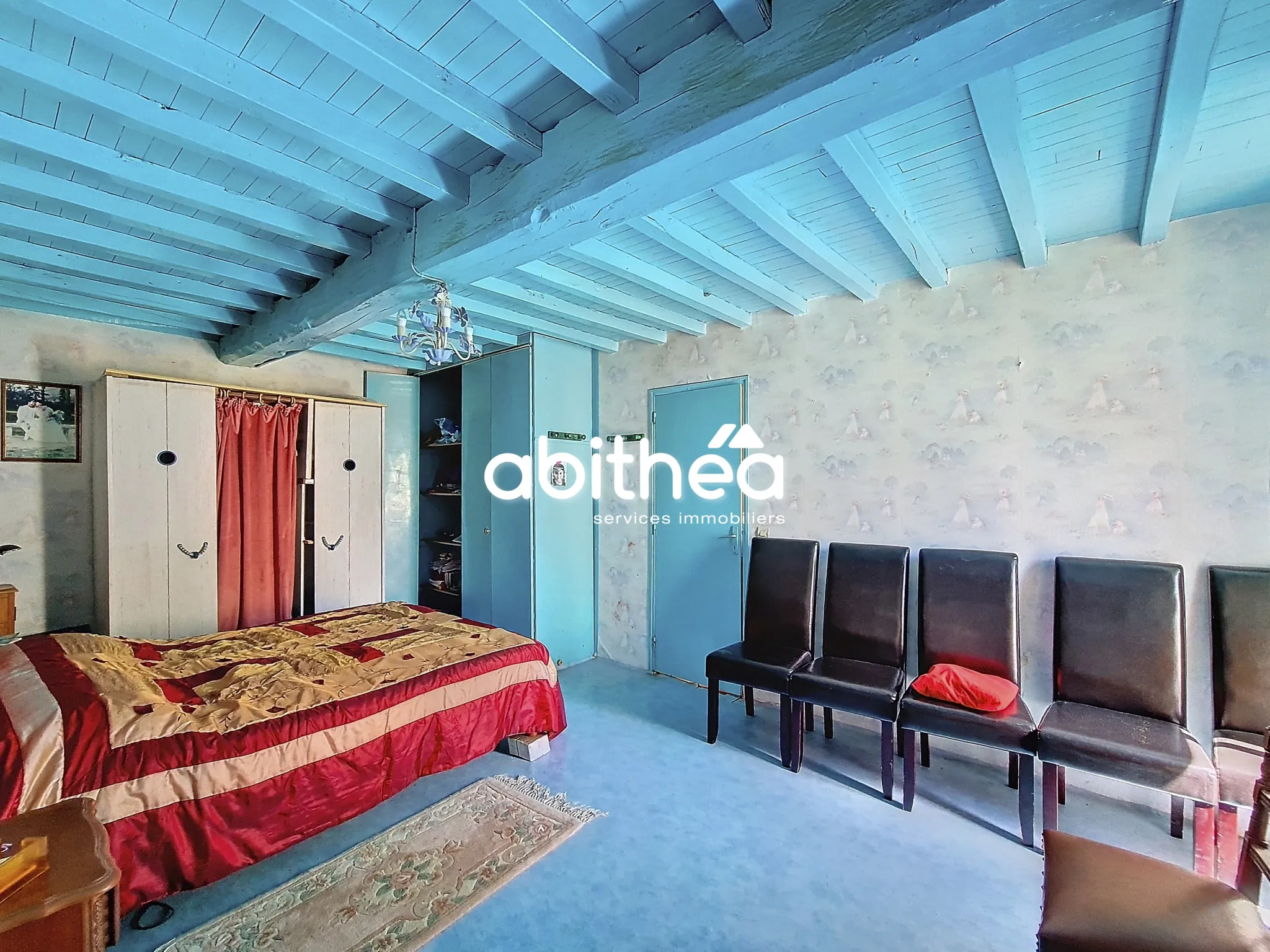 Maison de 160 m² avec 3 chambres et jardin à Brie-sous-Mortagne 