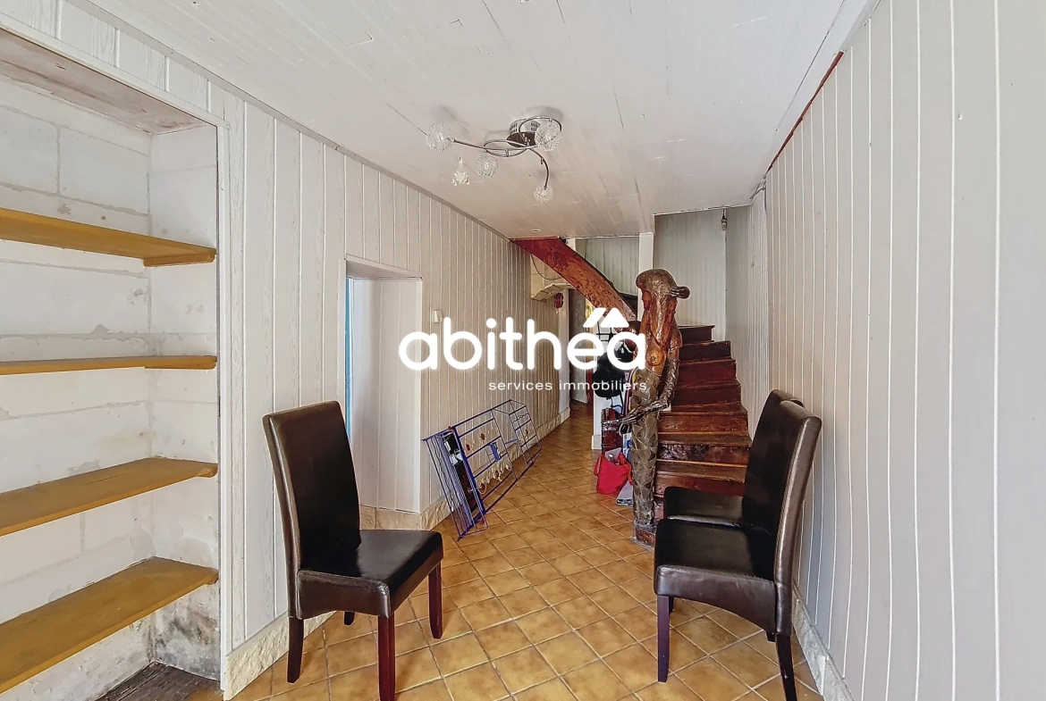 Maison de 160 m² avec 3 chambres et jardin à Brie-sous-Mortagne 