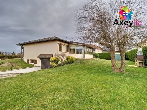 Belle maison avec 3 chambres, garage et terrain constructible à Saint-Romain-la-Motte