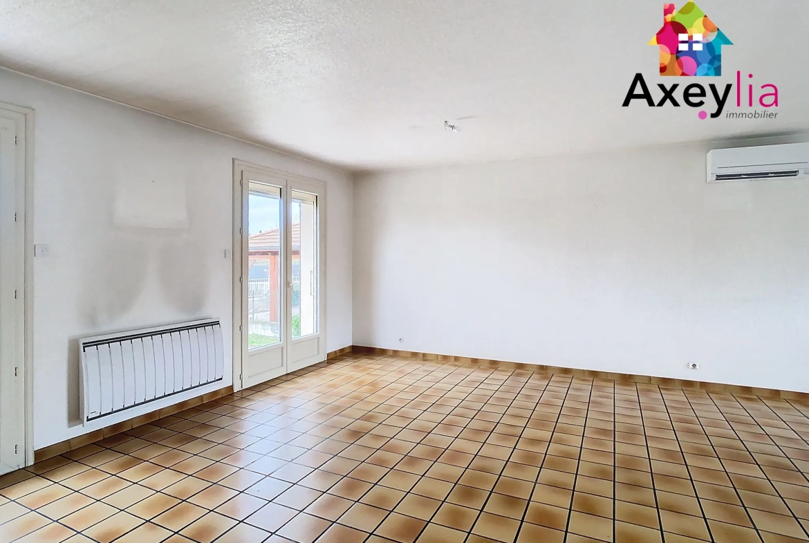 Belle maison avec 3 chambres, garage et terrain constructible à Saint-Romain-la-Motte 