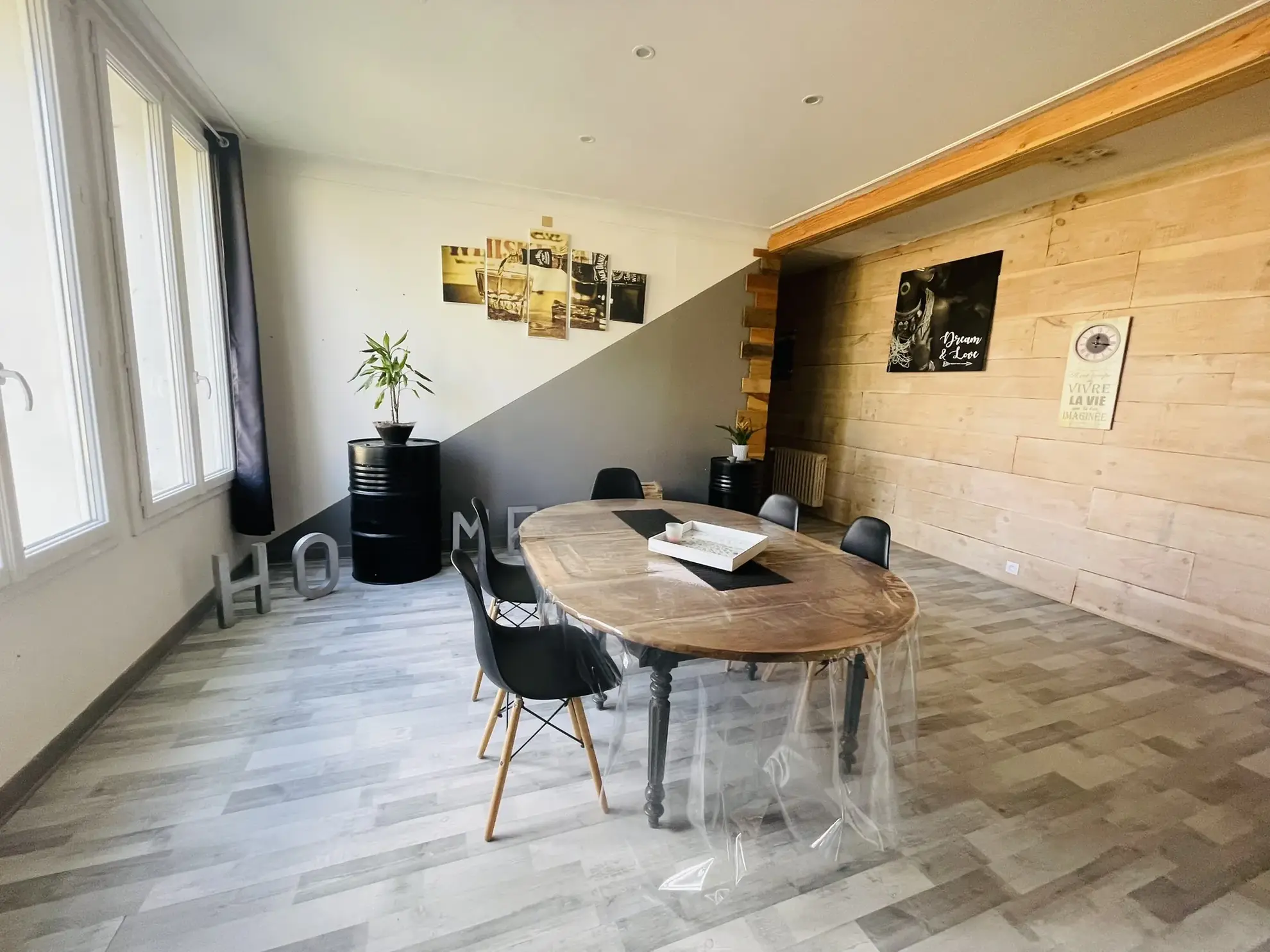 Belle maison familiale avec grand terrain à Cuhon, calme et potentielle extension 