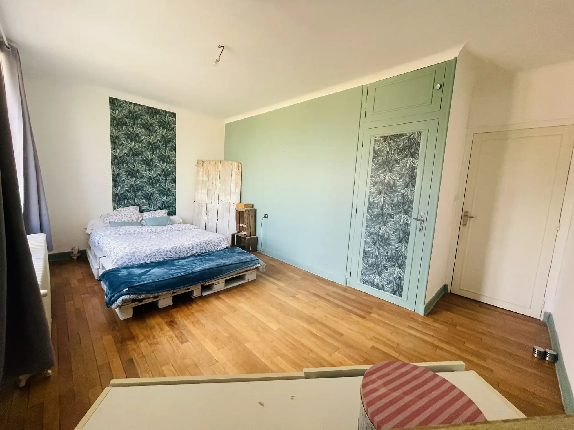 Belle maison familiale avec grand terrain à Cuhon, calme et potentielle extension 