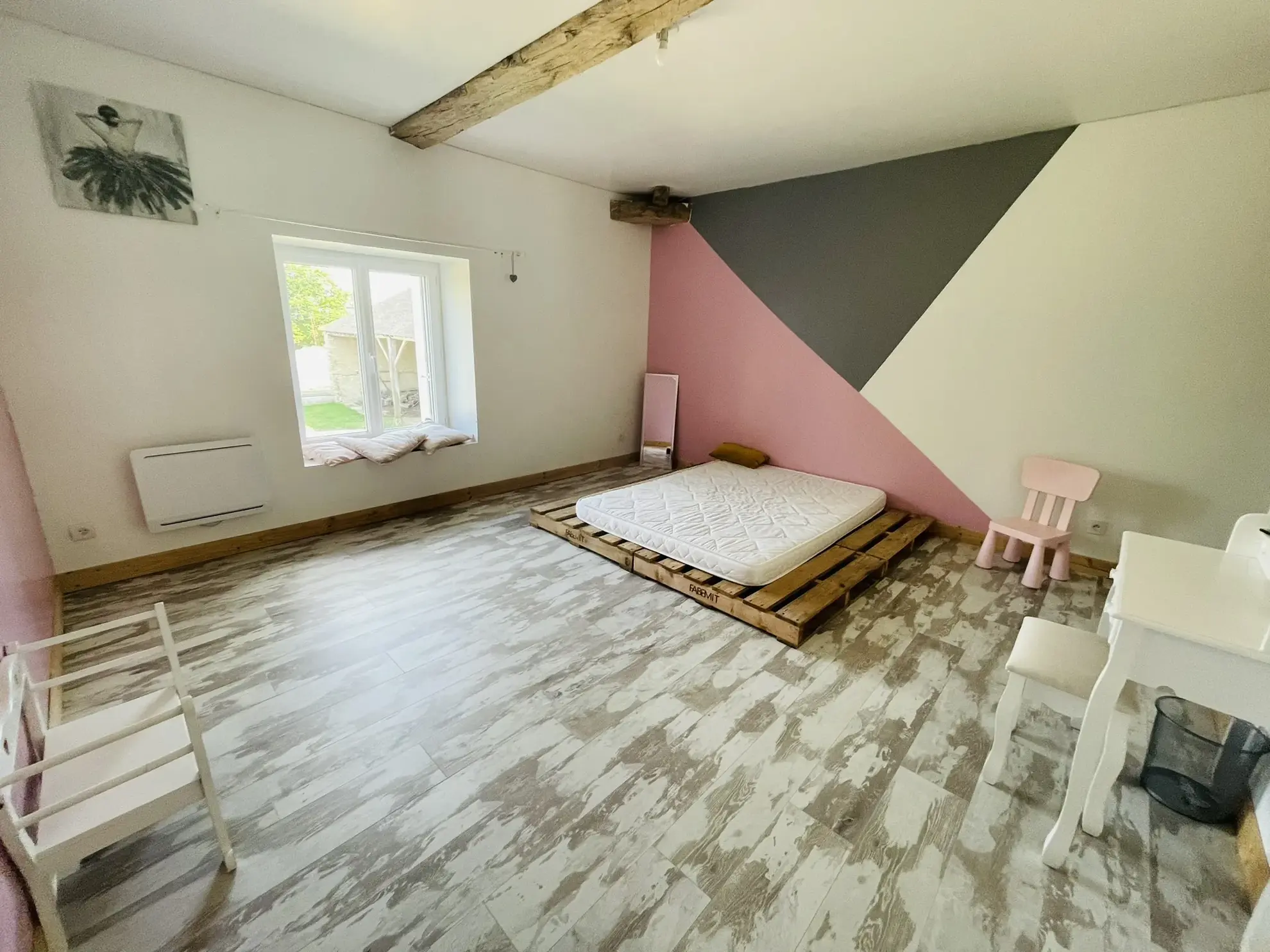 Belle maison familiale avec grand terrain à Cuhon, calme et potentielle extension 