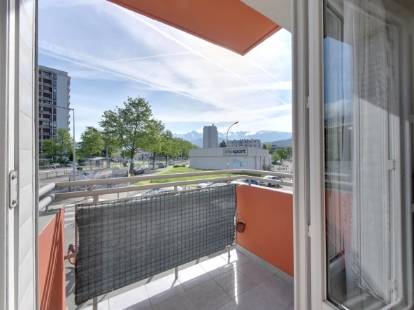 Bel appartement T4 lumineux secteur Gabriel Péri à St Martin d'Hères 