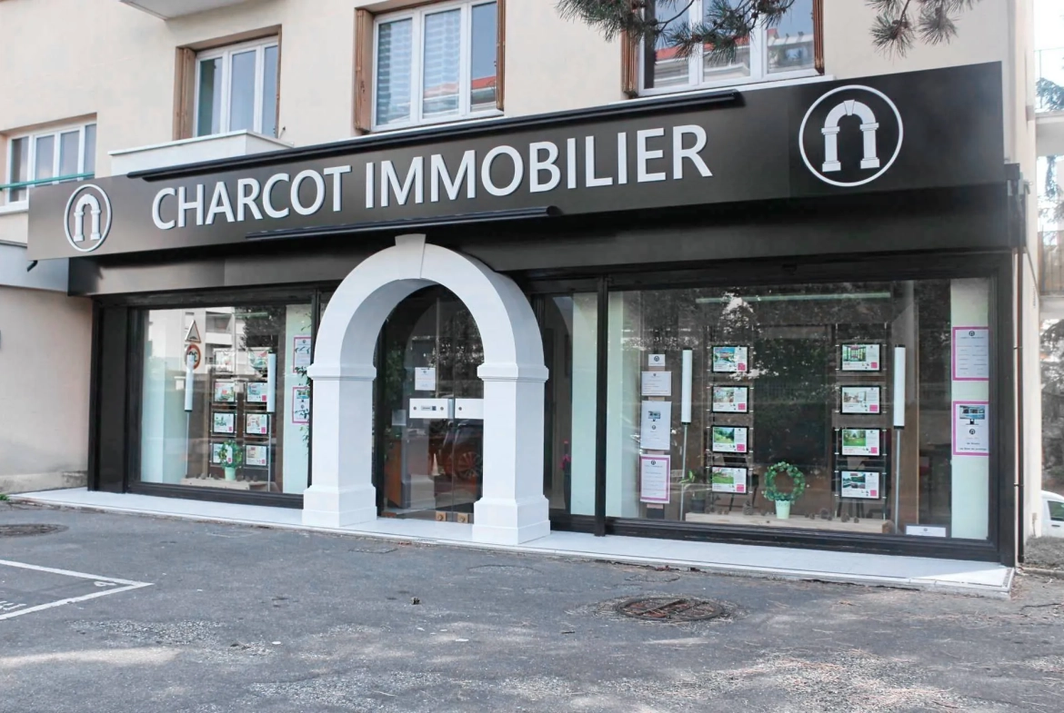 Appartement 3 pièces avec cave, garage et vue dégagée à Sainte-Foy-lès-Lyon 