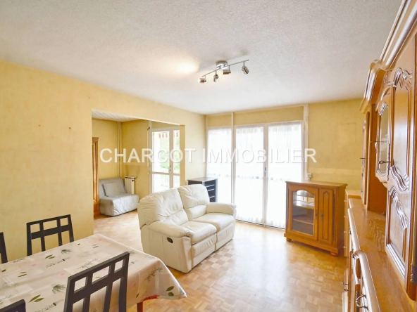Appartement 3 pièces avec cave, garage et vue dégagée à Sainte-Foy-lès-Lyon 