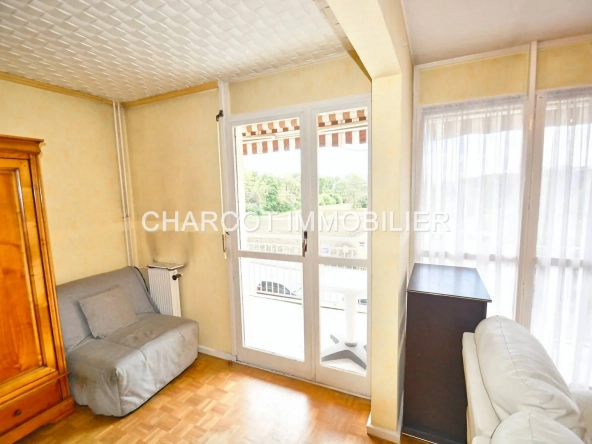 Appartement 3 pièces avec cave, garage et vue dégagée à Sainte-Foy-lès-Lyon 