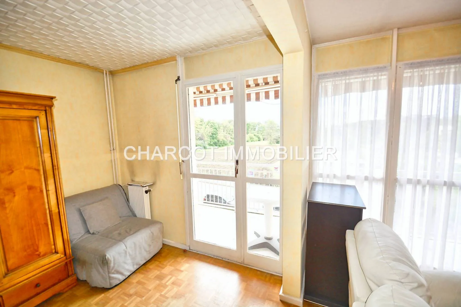 Appartement 3 pièces avec cave, garage et vue dégagée à Sainte-Foy-lès-Lyon 