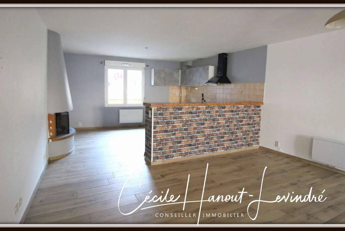 Immeuble locatif à Pontorson avec deux appartements et terrasse exposée 