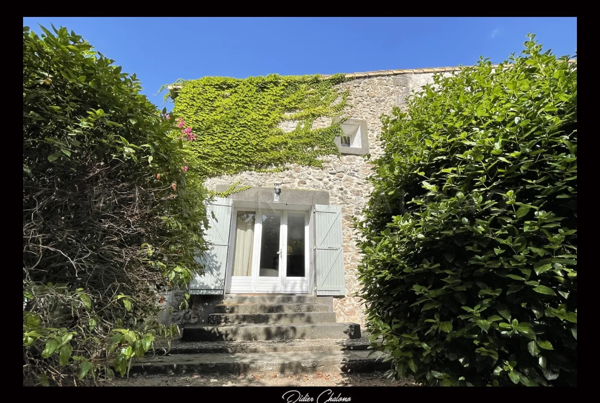 Maison de campagne à Agde avec jardin, piscine et 2 chambres - Quartier calme 