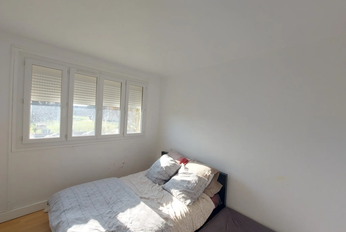 Appartement 2 pièces lumineux de 52 m² à Mantes-la-Jolie avec parking et cave 