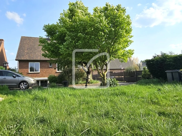 Villa individuelle de 132 m² avec jardin, garage et sous-sol à Annoeullin