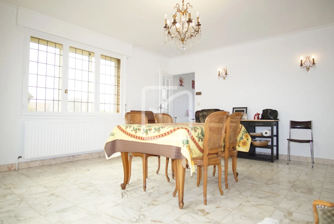 Villa individuelle de 132 m² avec jardin, garage et sous-sol à Annoeullin 
