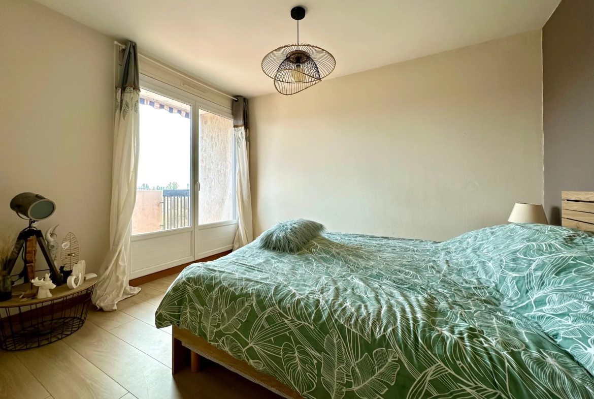 Appartement T4 lumineux de 78 m² avec deux balcons et stationnement à Chalon-sur-Saône 