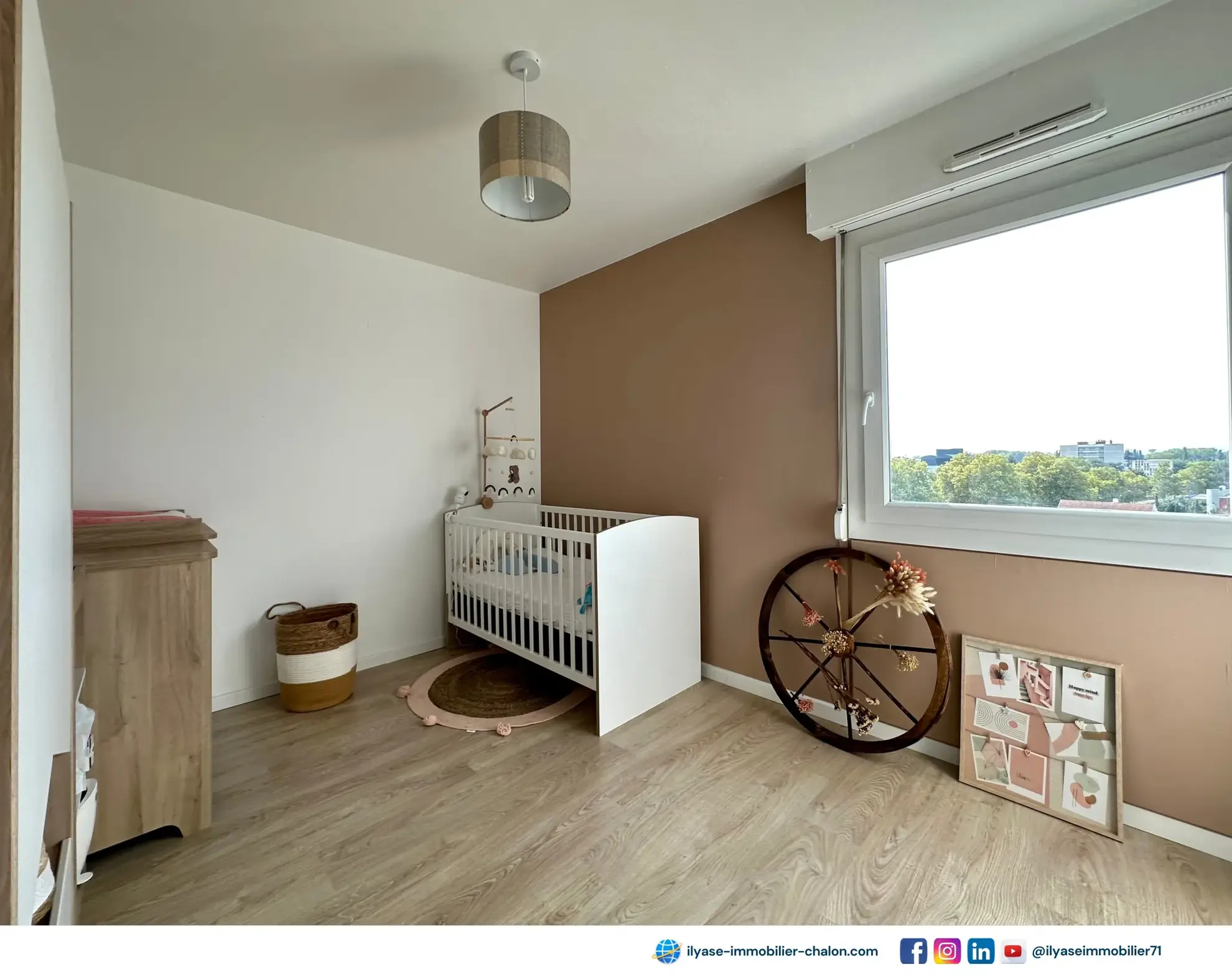 Appartement T4 lumineux de 78 m² avec deux balcons et stationnement à Chalon-sur-Saône 